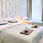 Zentrumsnahe Mit Ruhigem Balkon - 