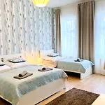 Zentrumsnahe Mit Ruhigem Balkon - 
