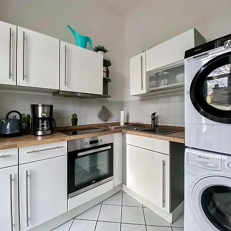 Zentrumsnahe Mit Ruhigem Balkon - 