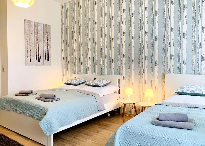 Zentrumsnahe Mit Ruhigem Balkon - 