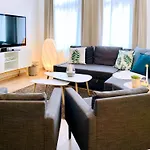 Zentrumsnahe Mit Ruhigem Balkon - 