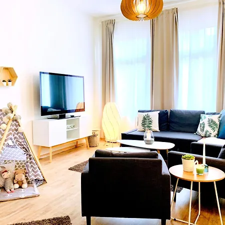 Zentrumsnahe Mit Ruhigem Balkon - 