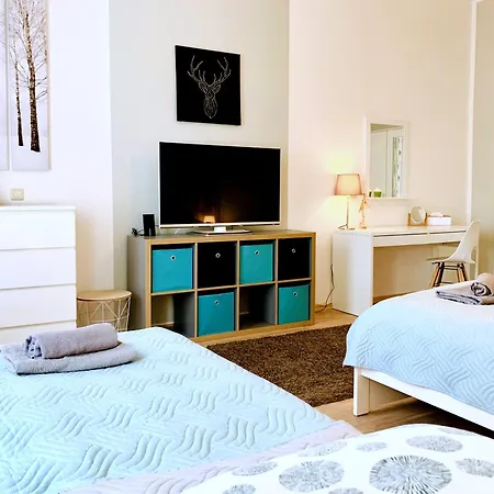 Zentrumsnahe Mit Ruhigem Balkon - 